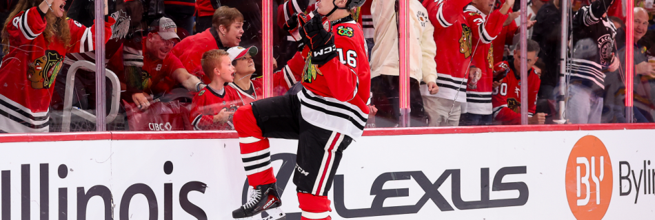 Blackhawks hold off Blues for 1st win of season in Kane homecoming